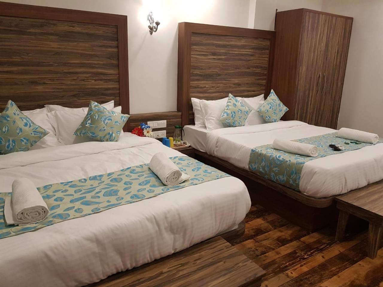 C P Cottage Resort มหาบาเลชวาร์ ภายนอก รูปภาพ