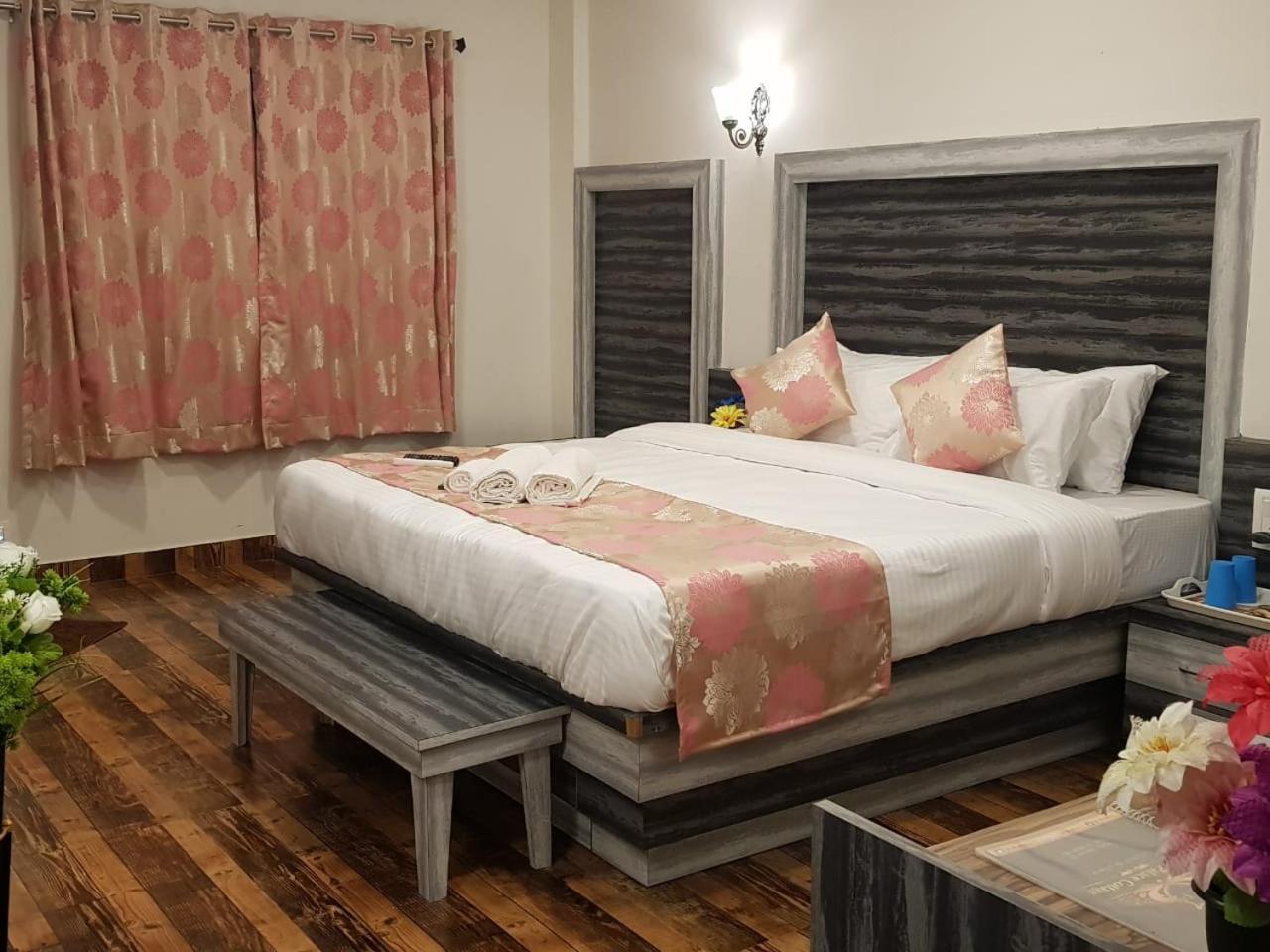 C P Cottage Resort มหาบาเลชวาร์ ภายนอก รูปภาพ