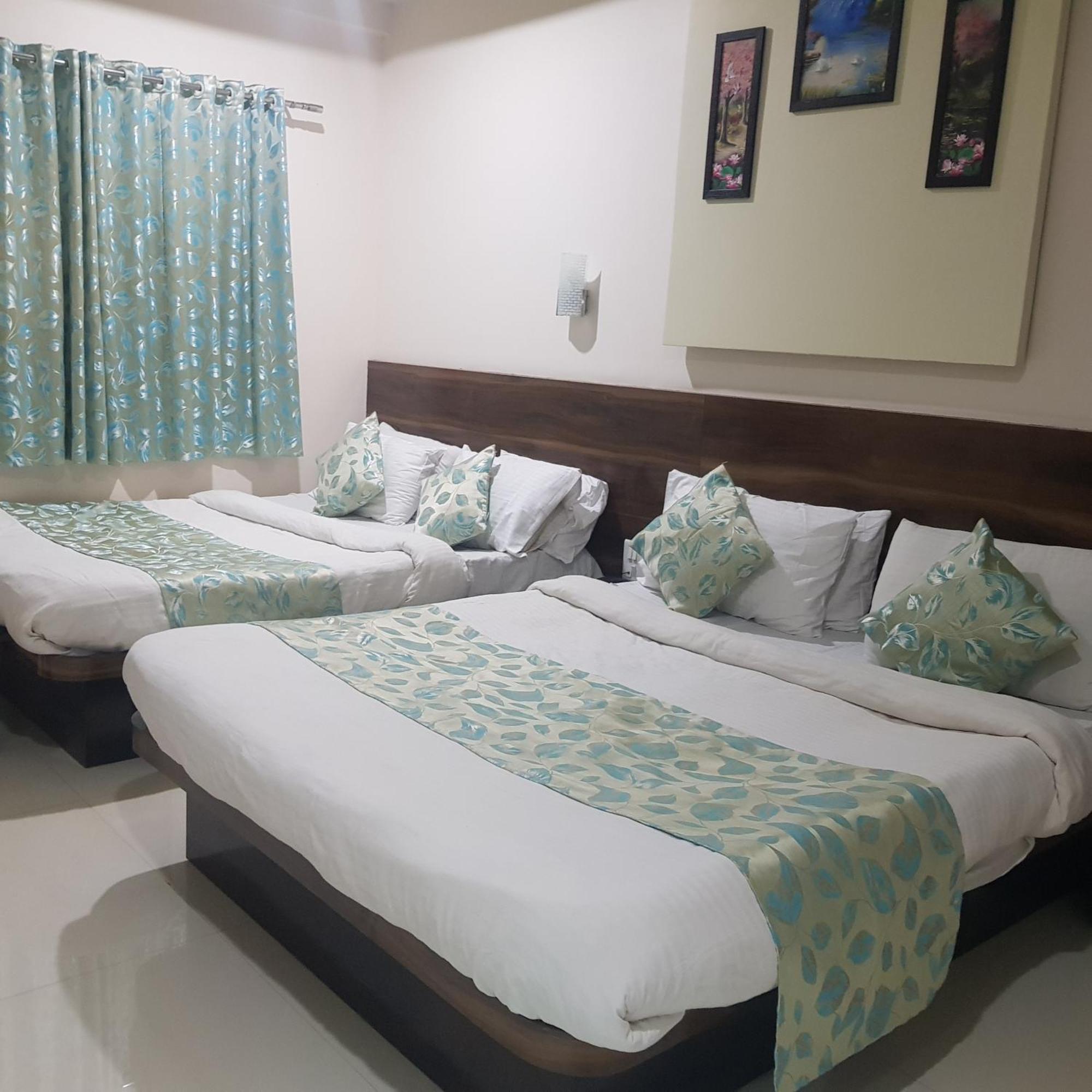 C P Cottage Resort มหาบาเลชวาร์ ภายนอก รูปภาพ